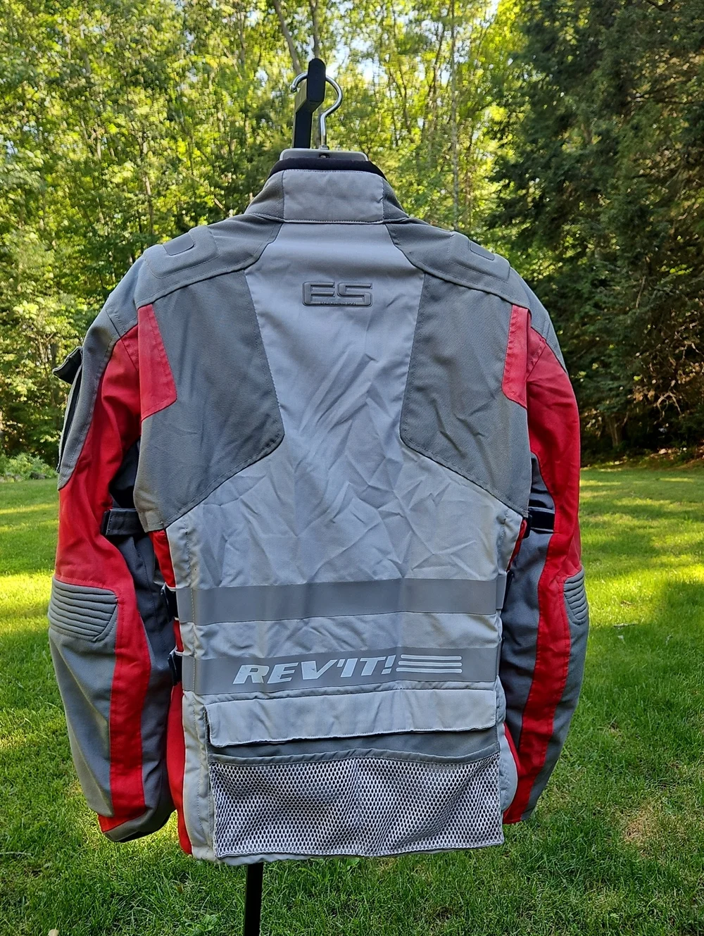Revit Sand 5 H20 Jacket. AA Rating